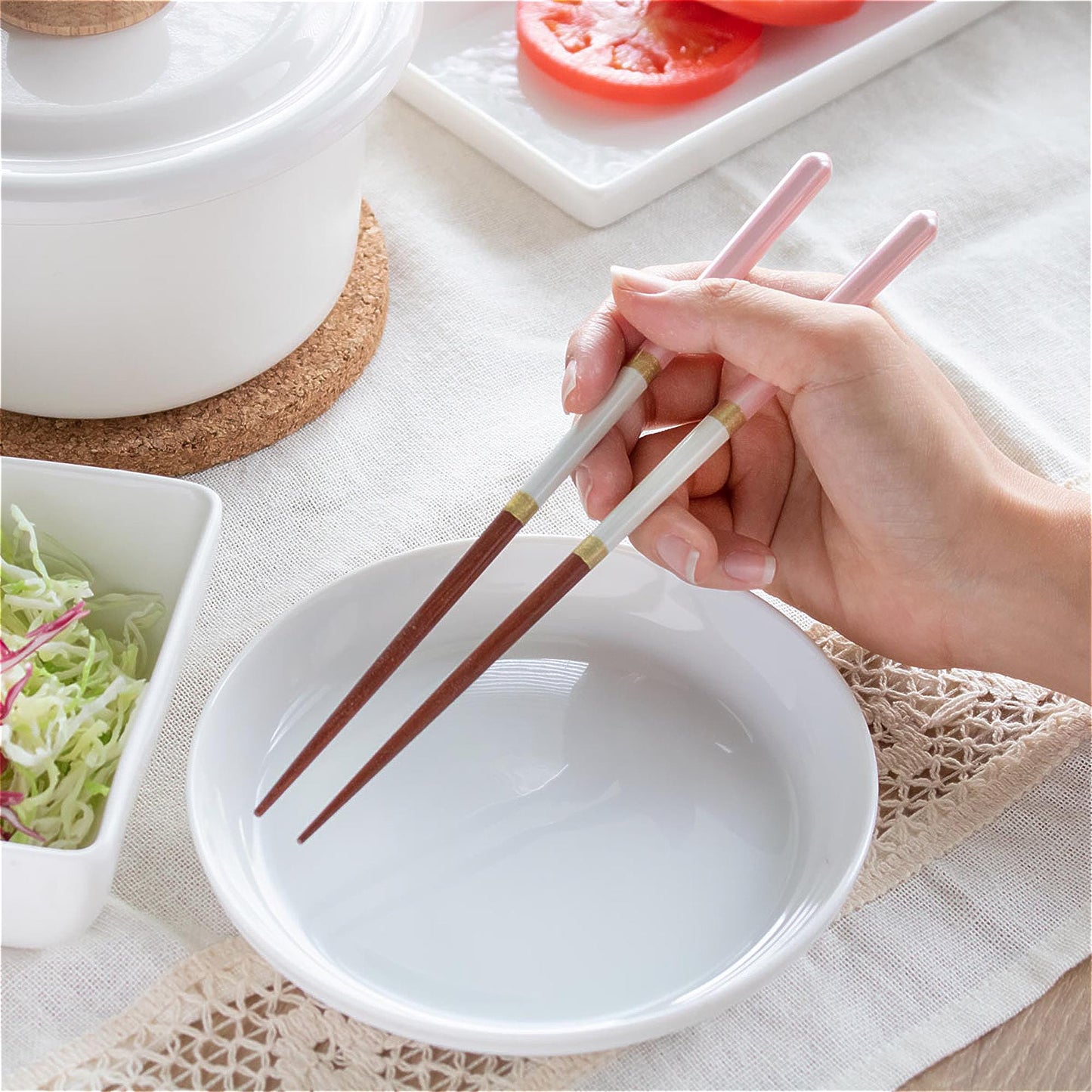 ISHIDA Eternal Knot Chopsticks and Rests Set