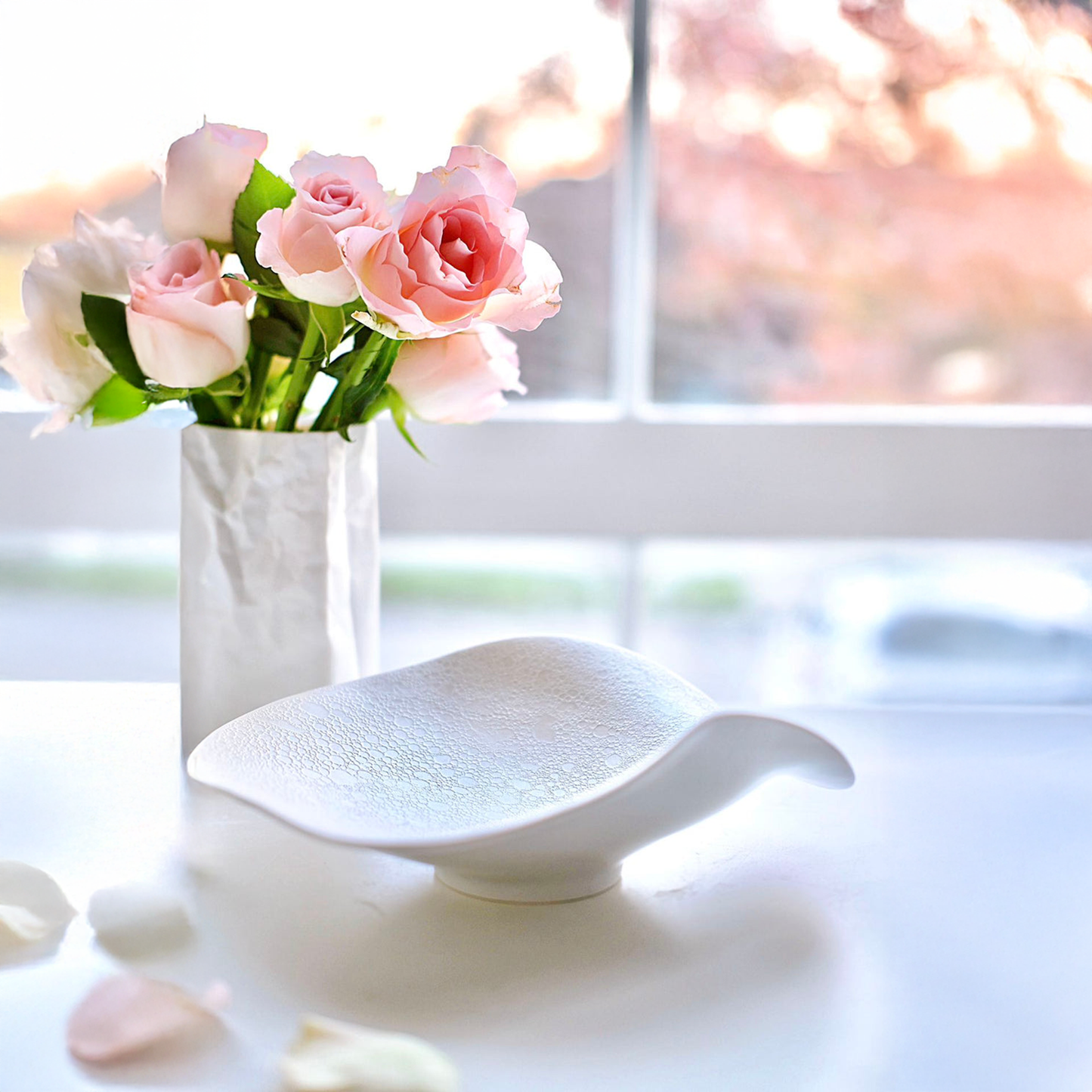 Ocean Bubble Handmade Curvy Bowl - White