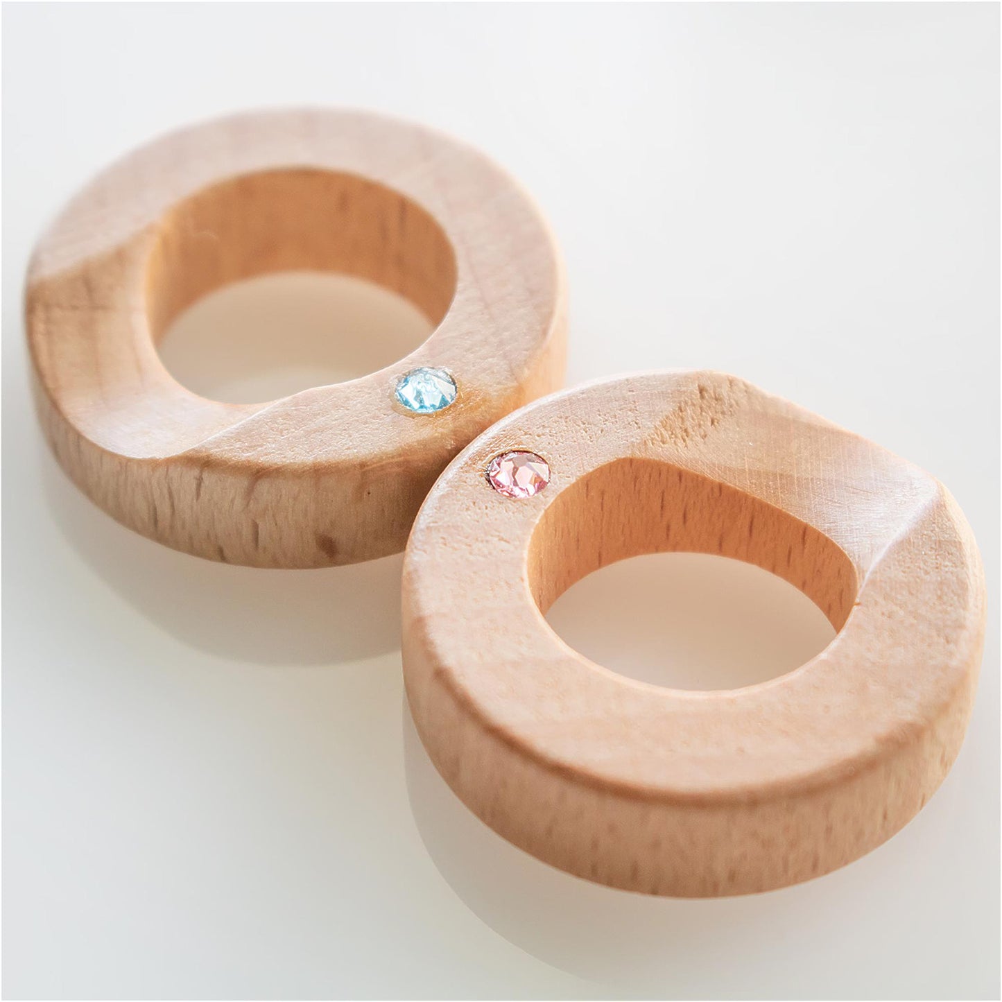 ISHIDA Eternal Knot Chopsticks and Rests Set