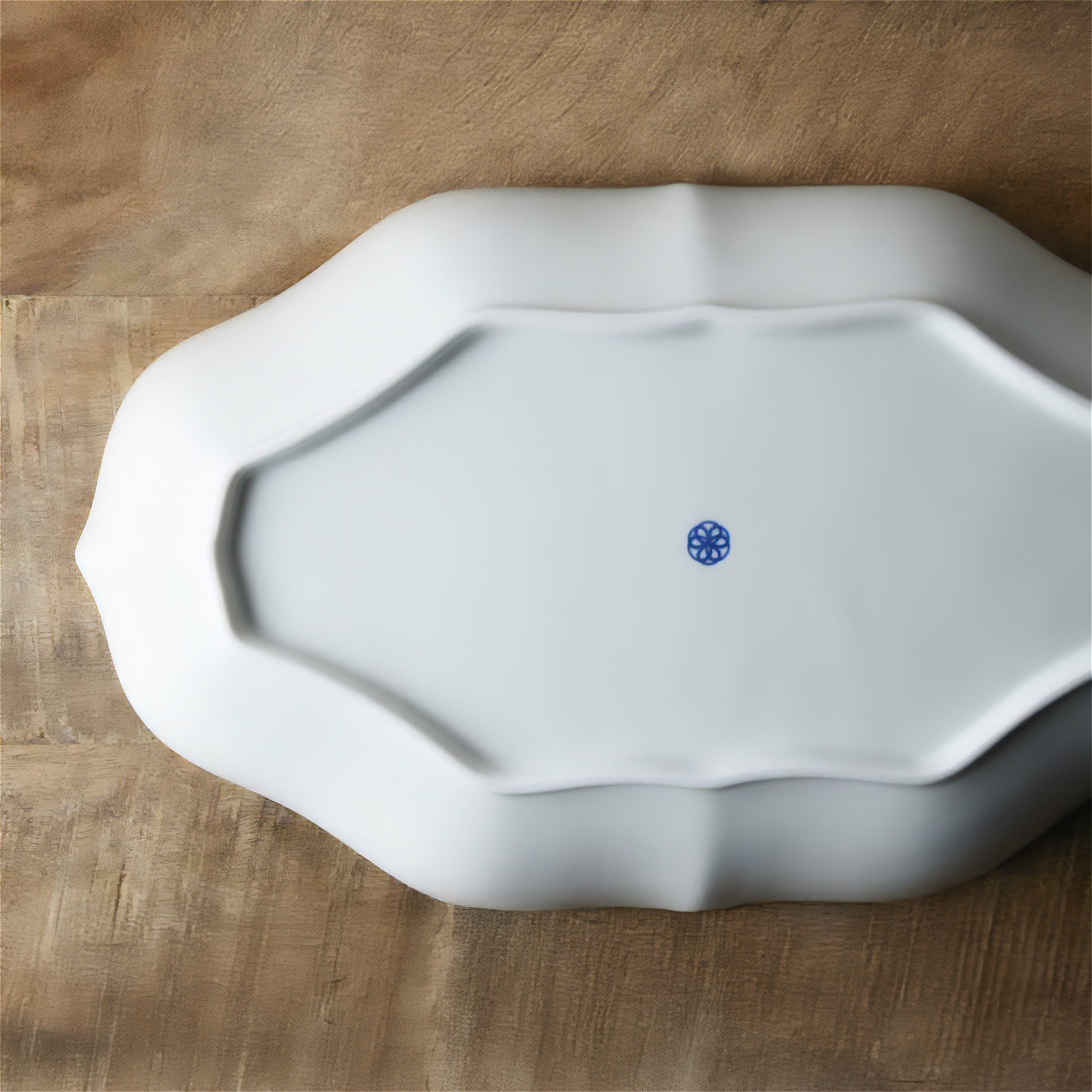 Tsudoi White Oval Shape Platter by Rina Ono
