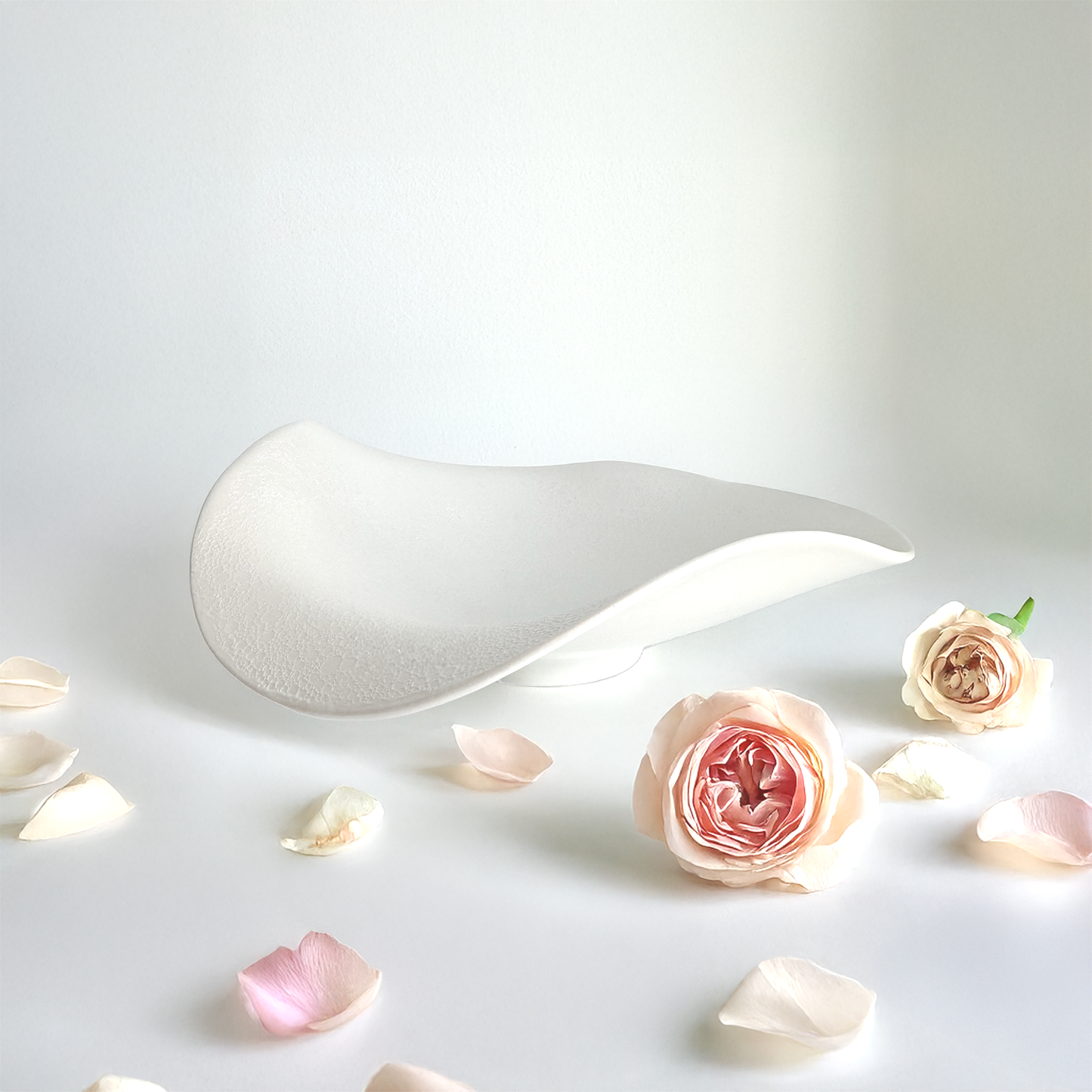 Ocean Bubble Handmade Curvy Bowl - White