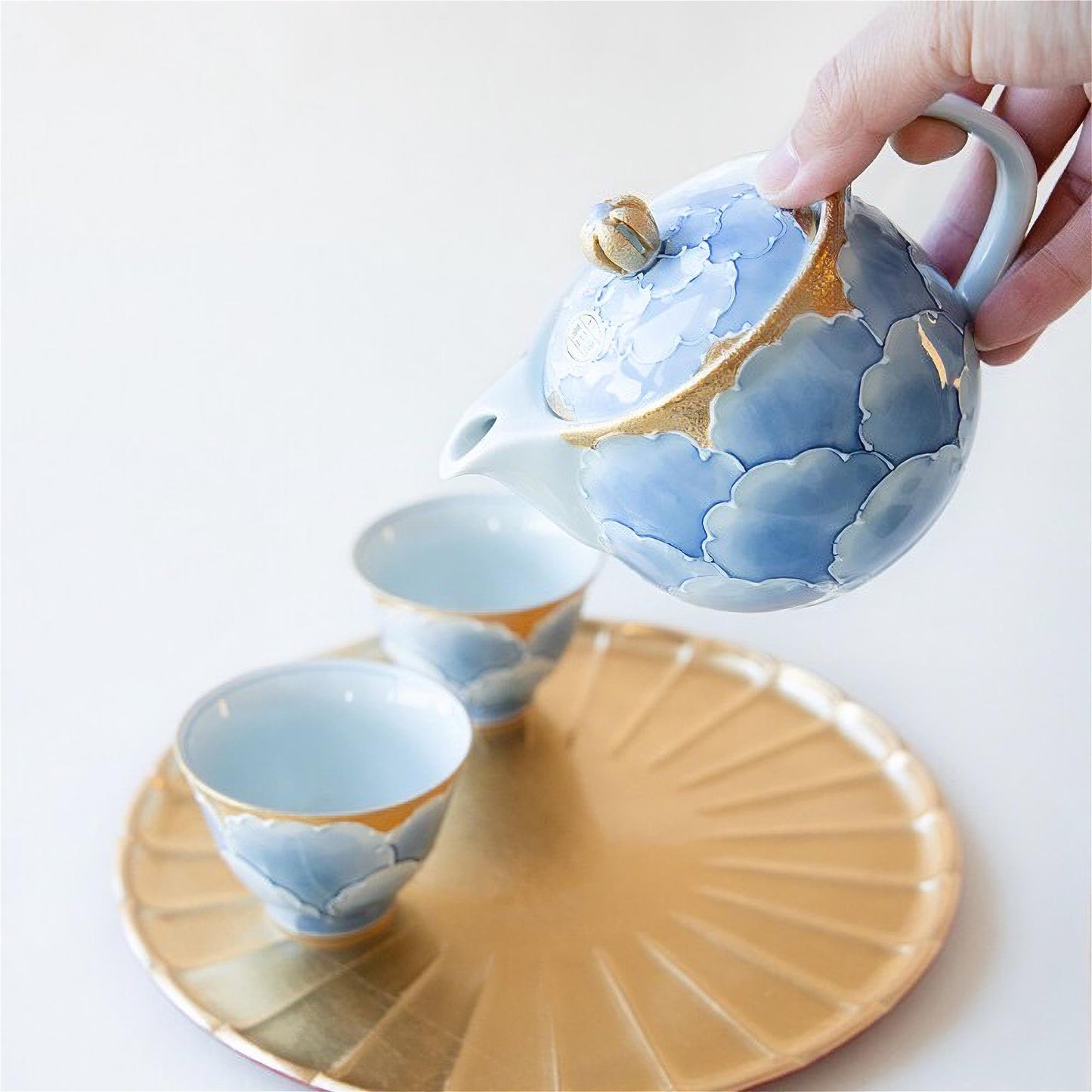 Peony Arita Ware Handmade Teapot and Cup Set