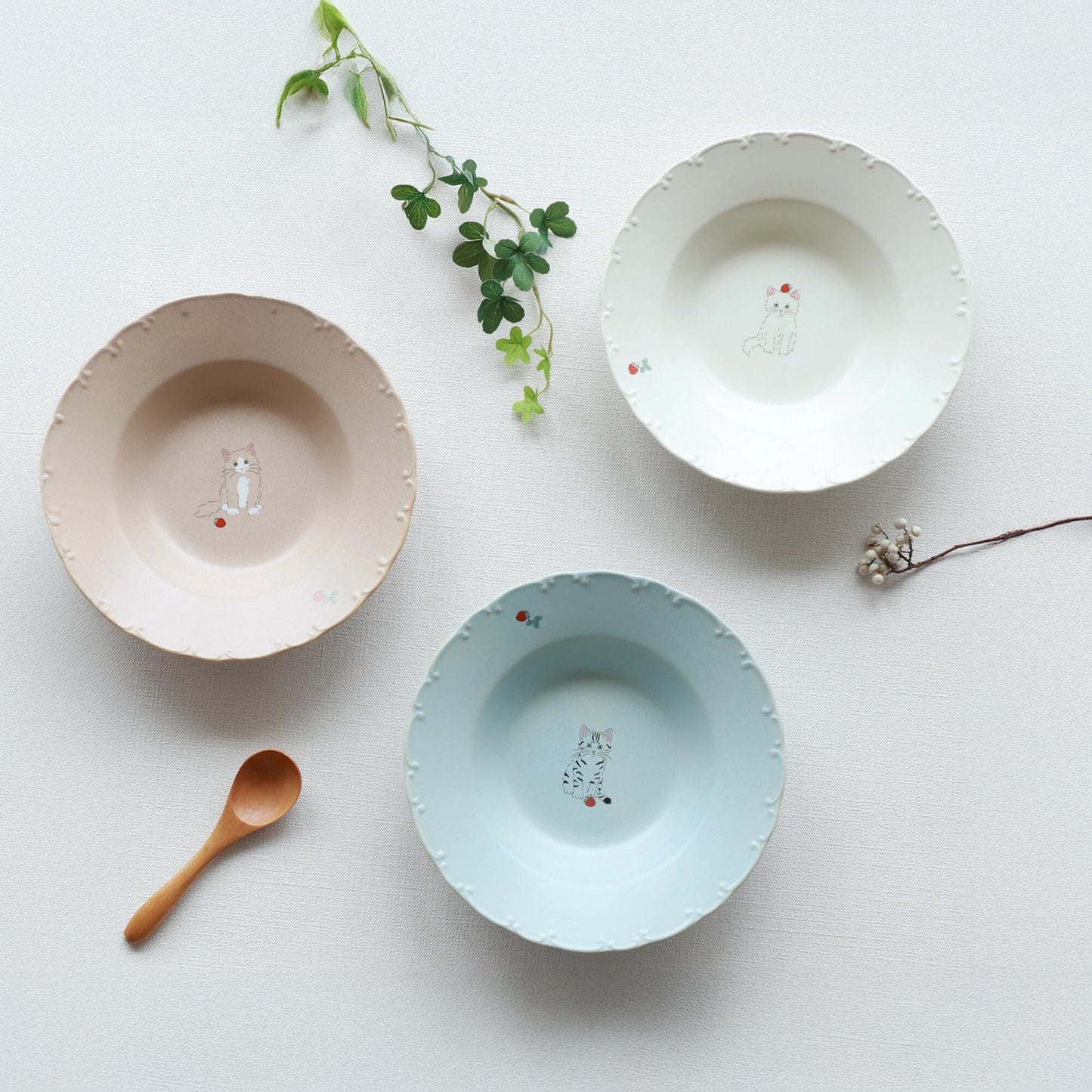 Trio Cat Eco-Friendly Recycled Clay Porcelain Pasta Plate