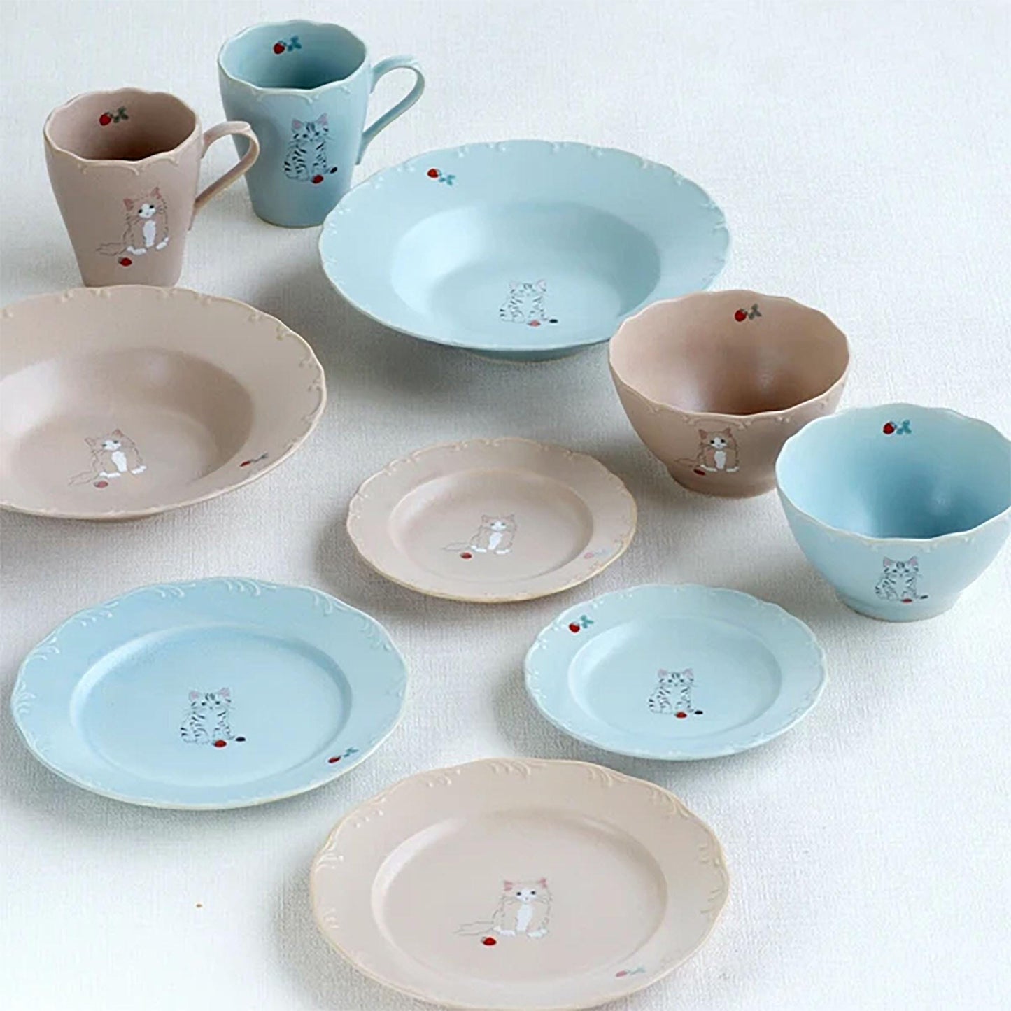 Trio Cat Eco-Friendly Recycled Clay Porcelain Pasta Plate