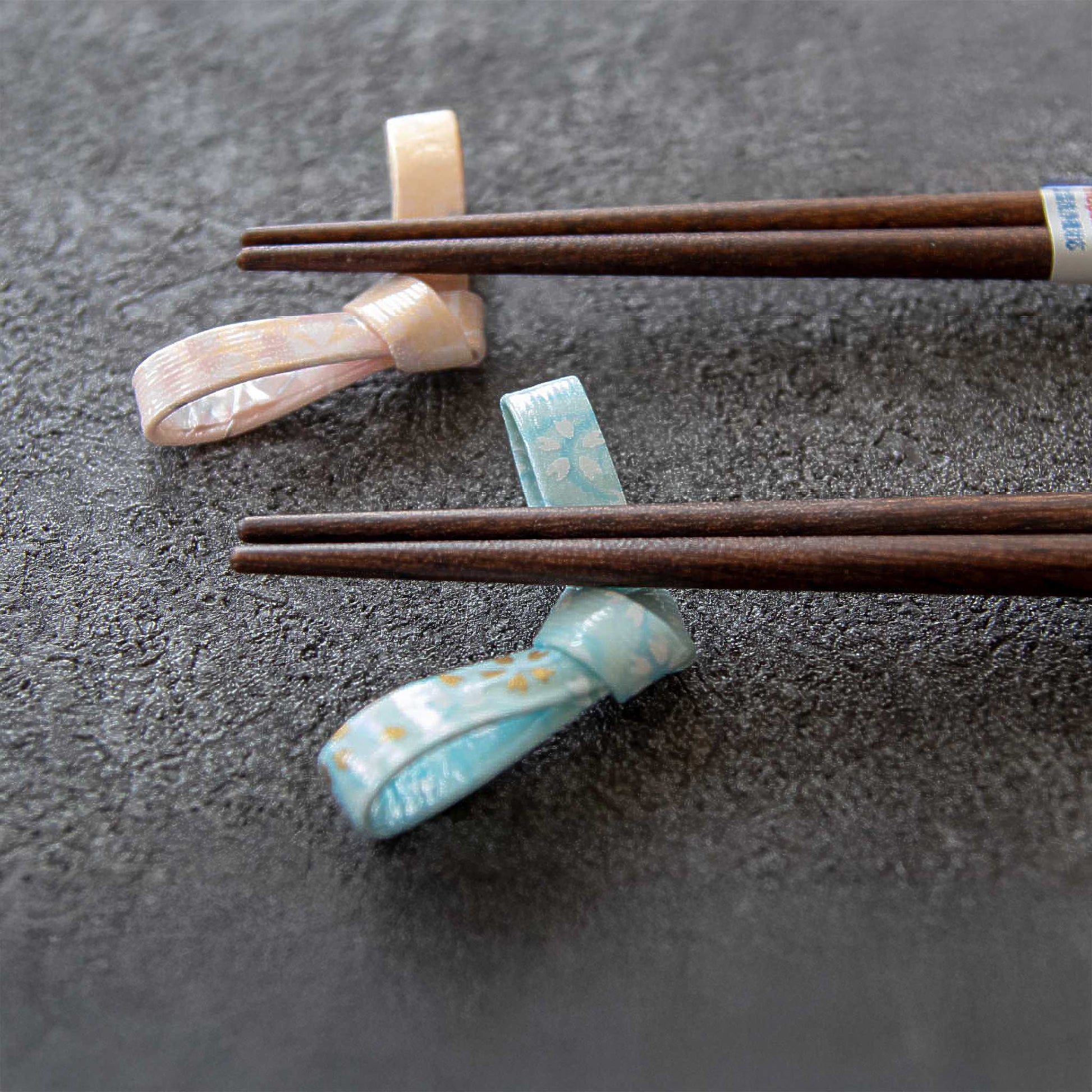 ISHIDA Arigato Chopsticks and Rests Set - ZenwareCrafts
