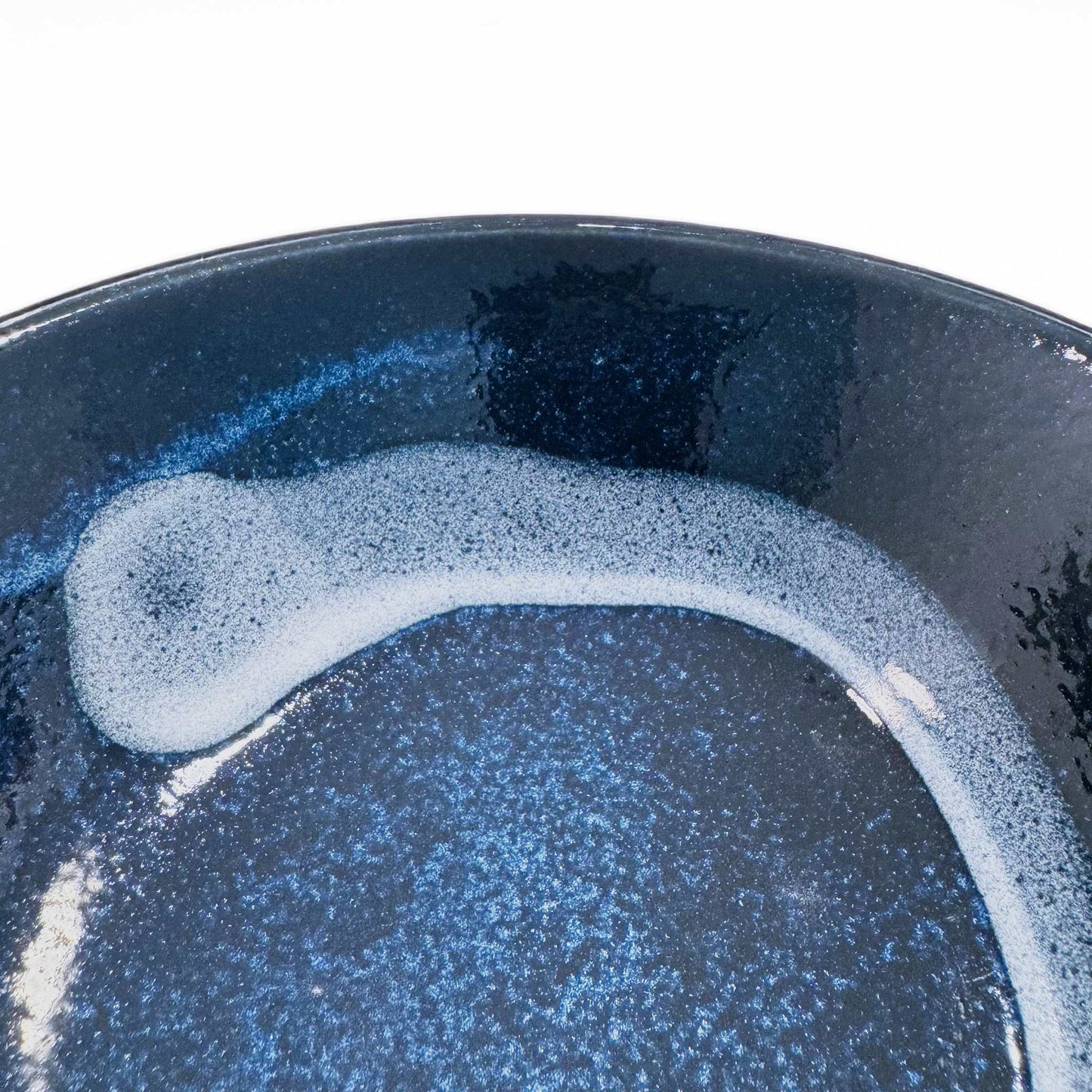 The Sixteen Nights Mino Ware Porcelain 8.3 in Ramen Bowl