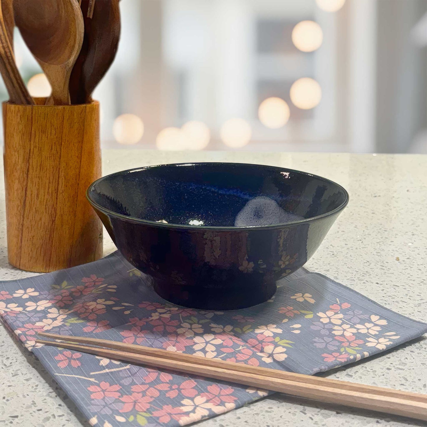 The Sixteen Nights Mino Ware Porcelain 8.3 in Ramen Bowl