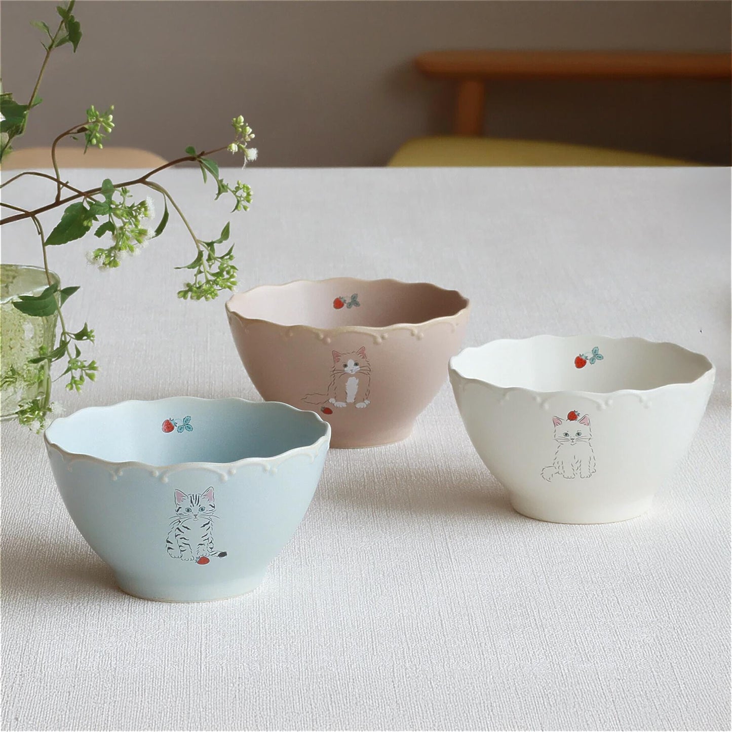 Trio Cat Eco-Friendly Recycled Clay Porcelain Bowl