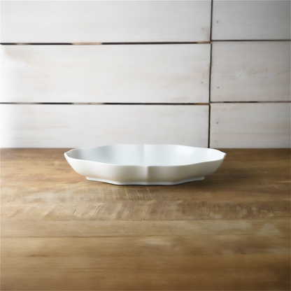 Tsudoi White Oval Shape Platter by Rina Ono