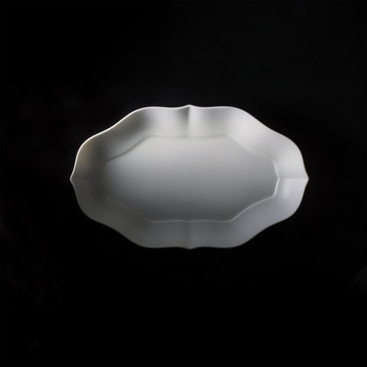 Tsudoi White Oval Shape Platter by Rina Ono
