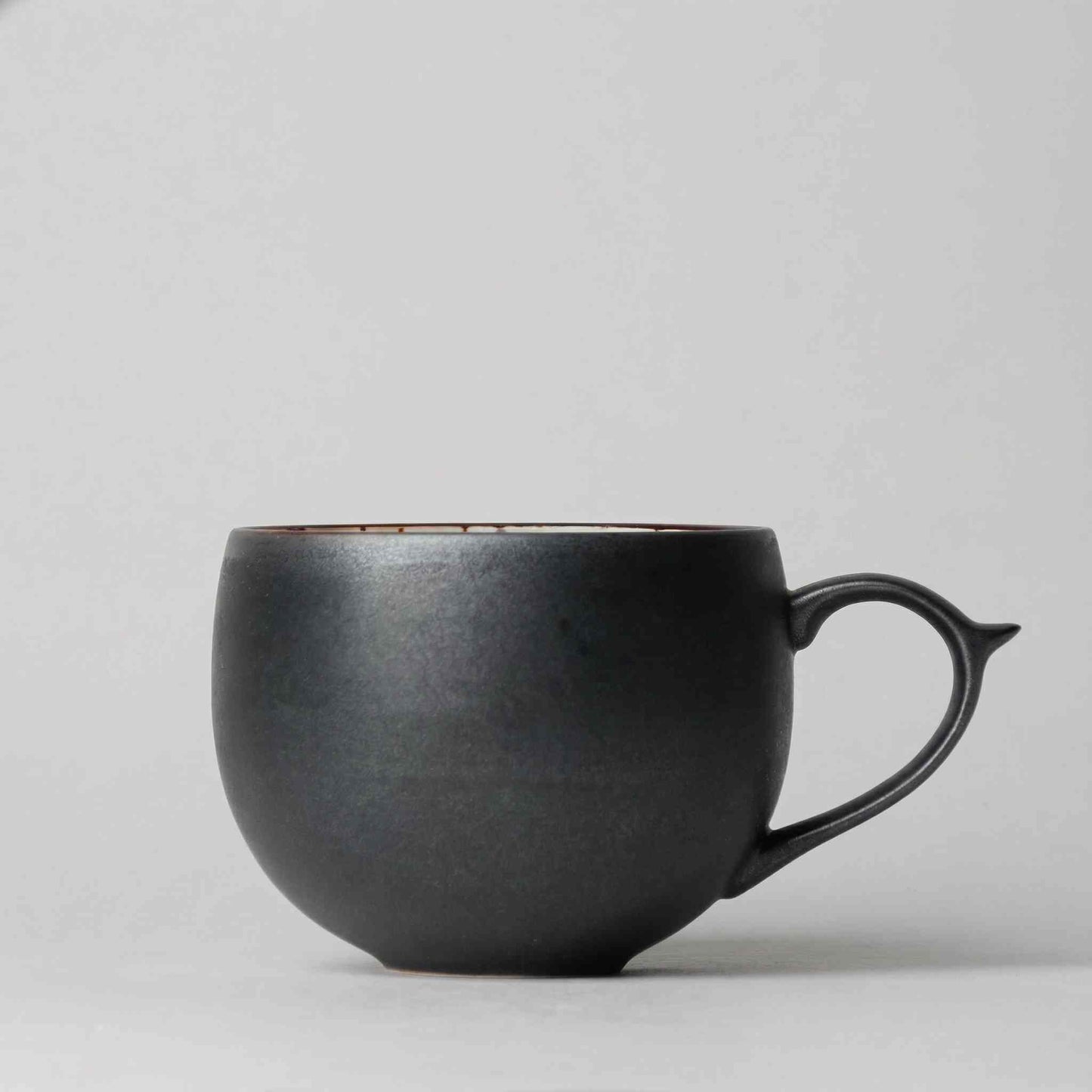 B&W Sabi Handmade Mug with Saucer - Black/White