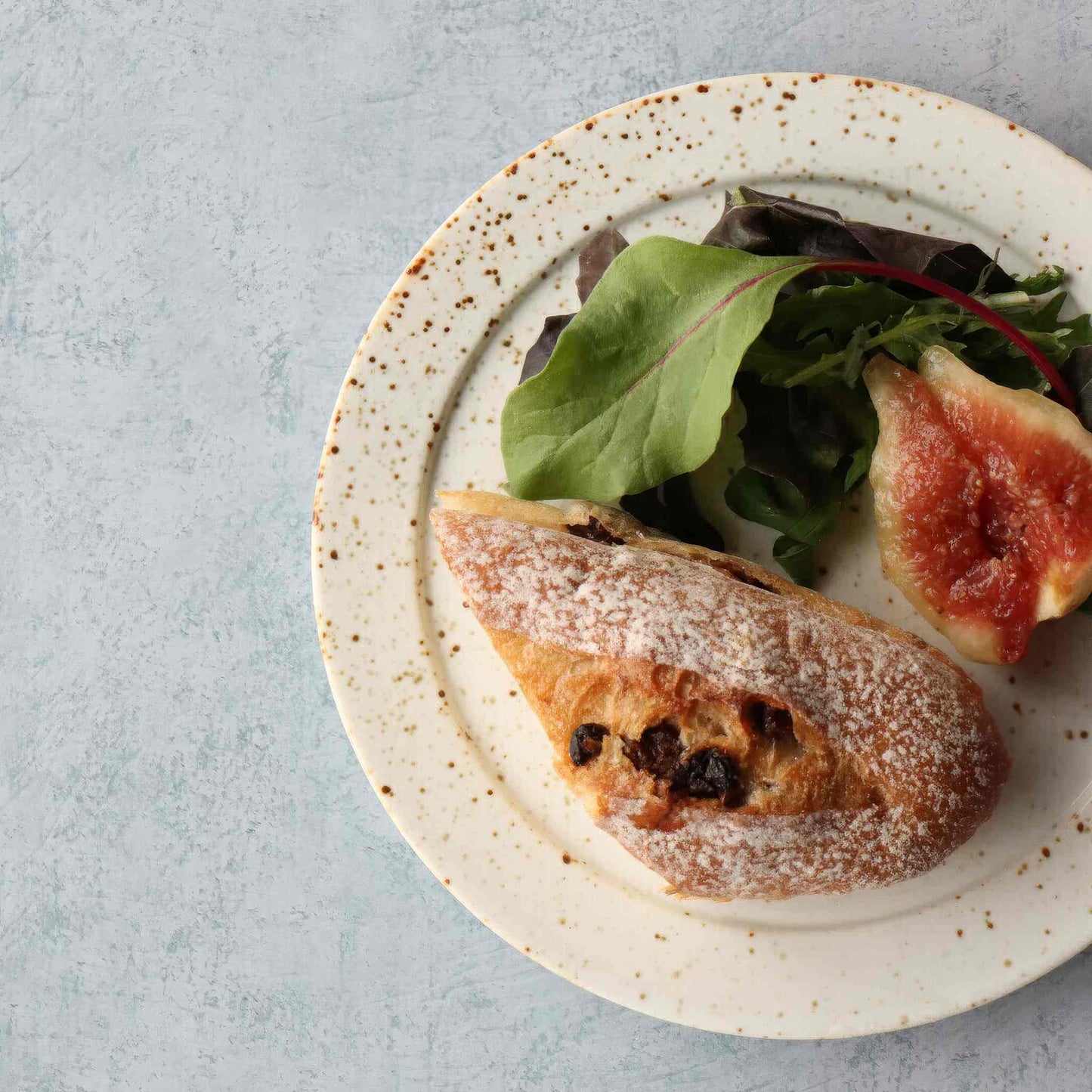 B&W Sabi Handmade Mug with Saucer - Black/White