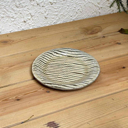 Slipware Handmade Small Plate by Momoko Shiohata - [Limited Qty]