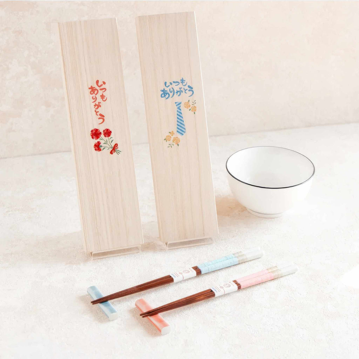 ISHIDA Thank You Chopsticks and Rest Set - Pink/Blue