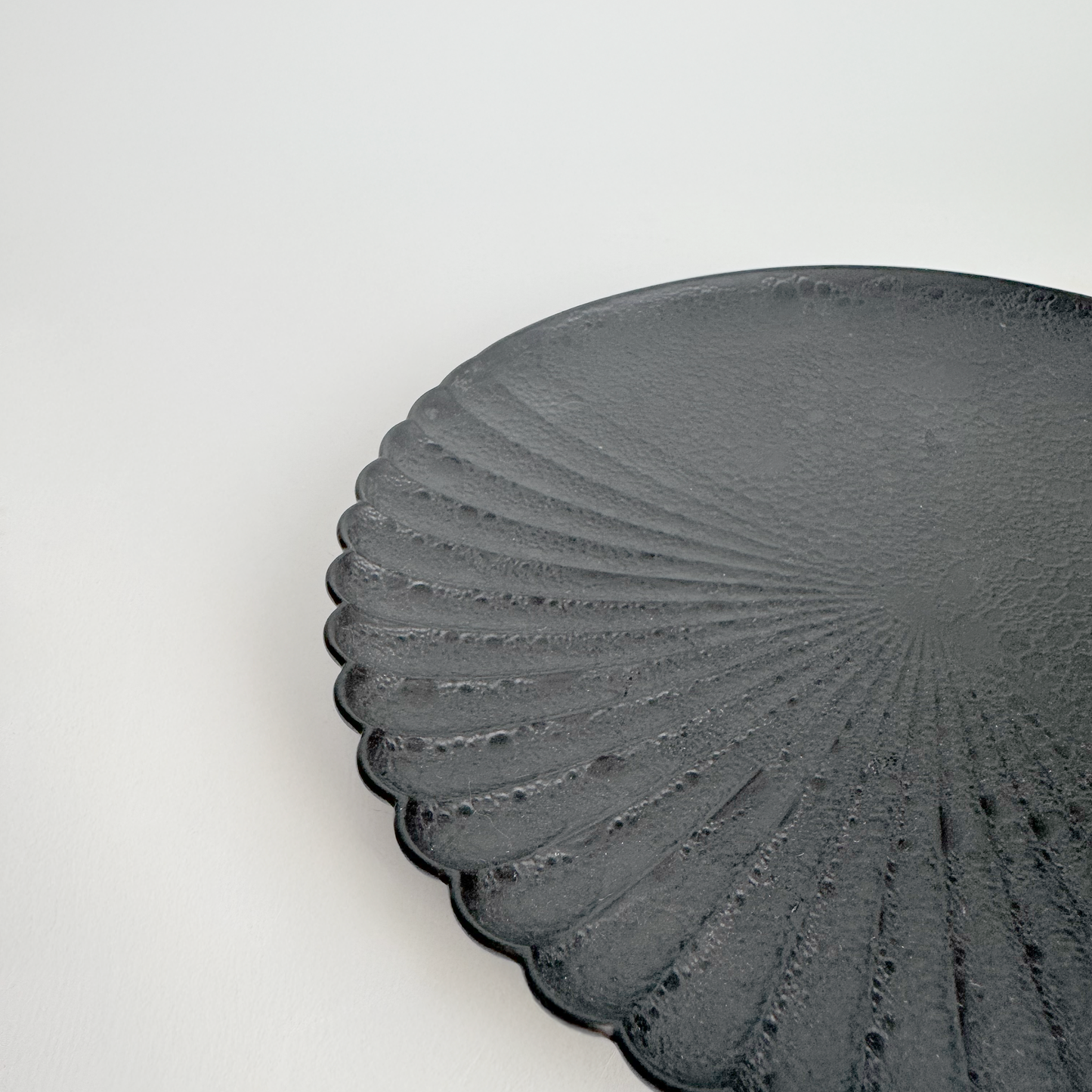 Ocean Bubble Handmade Plate - Small 6.3 in Black