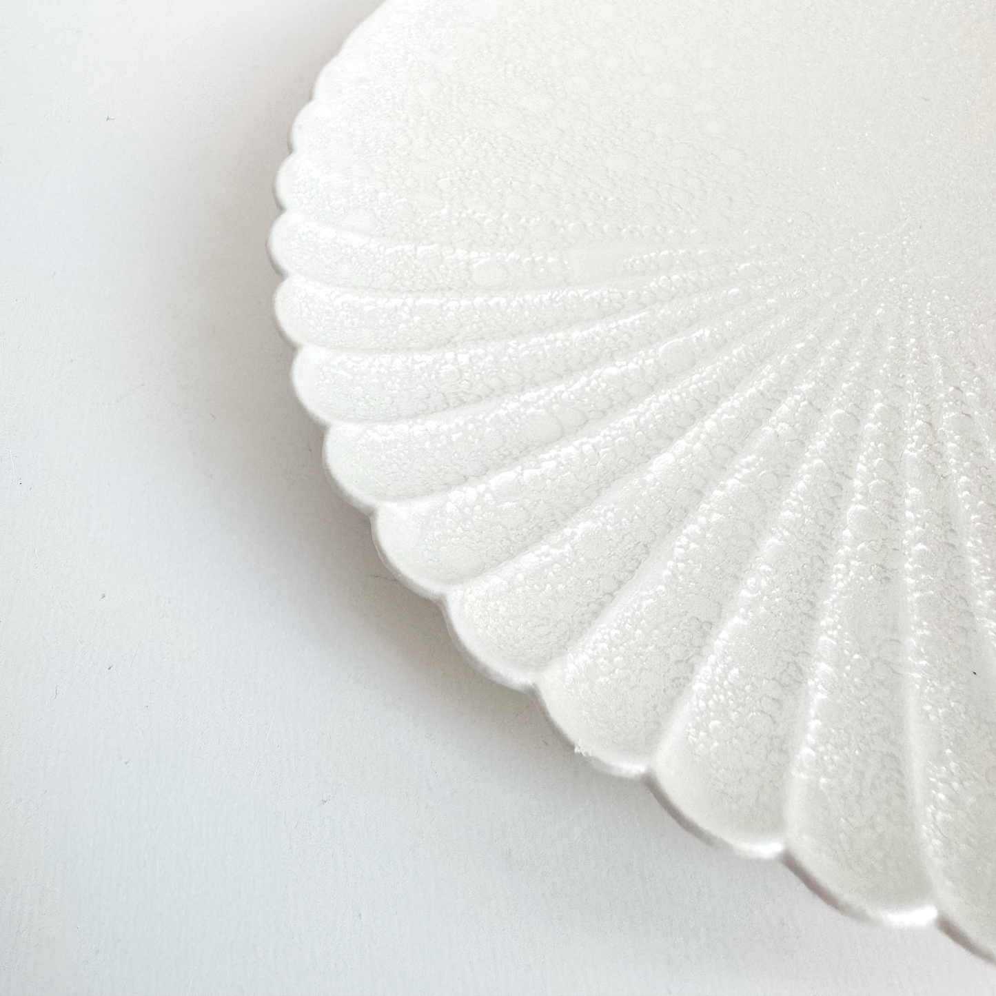 Ocean Bubble Handmade Plate - Small 6.3 in White