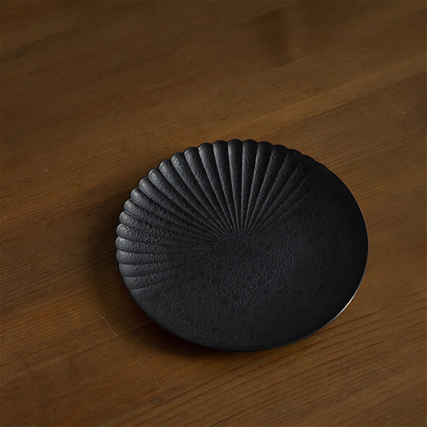Ocean Bubble Handmade Plate - Small 6.3 in Black